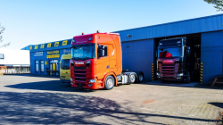 20260329-Tom-Holding-00069